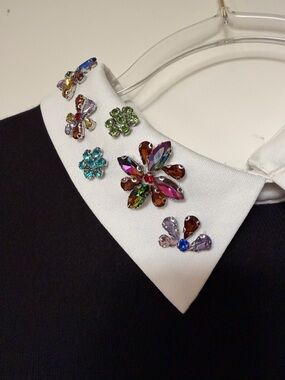 Sioni Multicolor Crystal Floral Brooch Collar - Pink Blue Green Brown